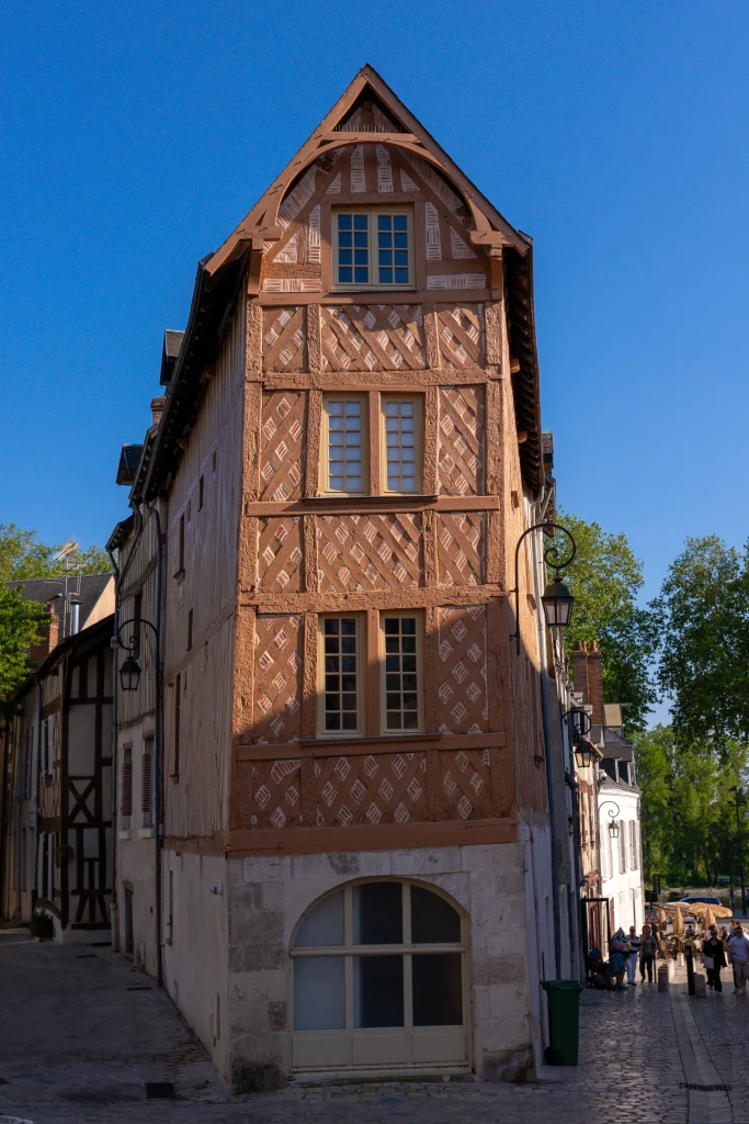 Maison à pans de bois près de la Loire à Orléans