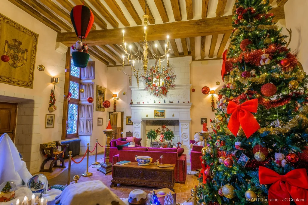 “Le Grand Noël des Orangers” au domaine royal de Château-Gaillard - salon décoré