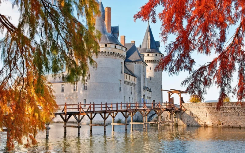 les douves autour du Chateau de Sully-sur-Loire