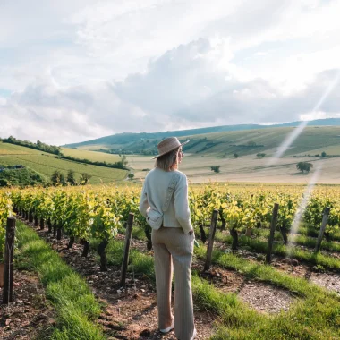 Femme dans les vignes à Sancerre