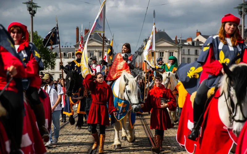 Défilé pendant les fêtes de Jeanne d'Arc à Orléans